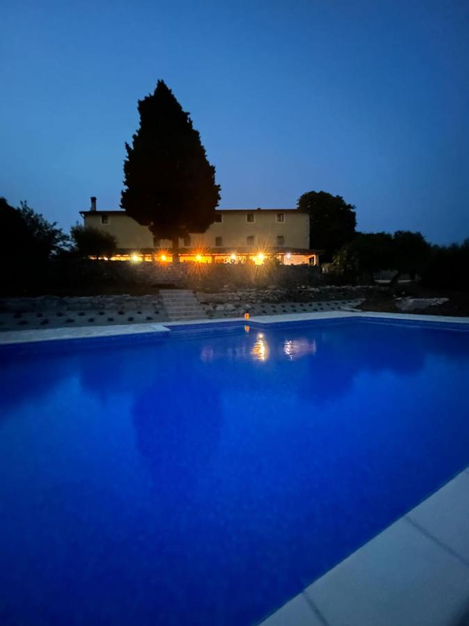 Villa Calussovo Ripenda Kras Esterno foto