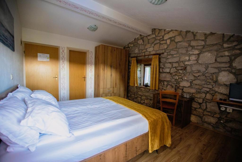 Villa Calussovo Ripenda Kras Esterno foto
